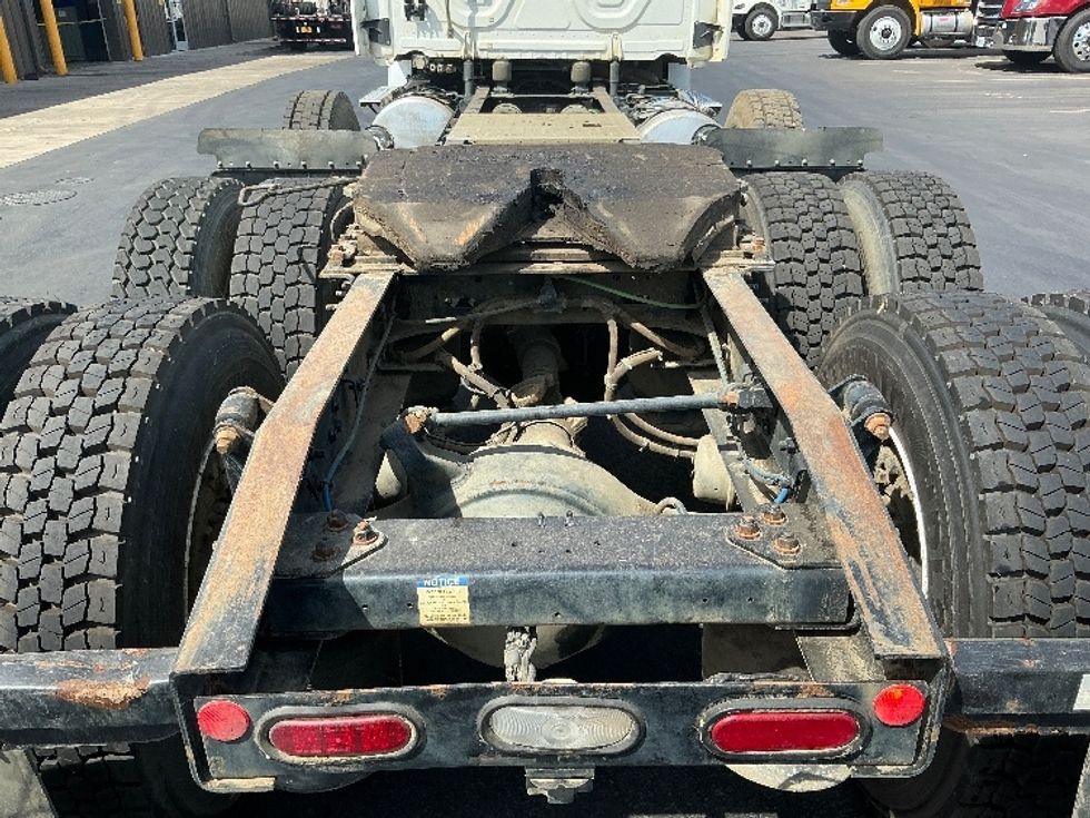 Day Cab Tractor-Heavy Duty Tractors-Freightliner-2020-T12684ST-Coburg-OR-69,070\n\t\tmiles-$ 90,500 - Image 6