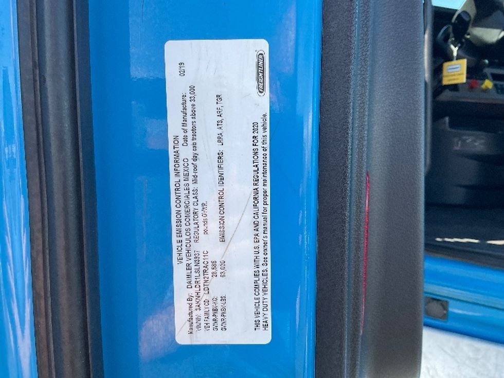 Day Cab Tractor-Heavy Duty Tractors-Freightliner-2020-T12684ST-Everett-WA-495,816\n\t\tmiles-$ 61,750 - Image 17