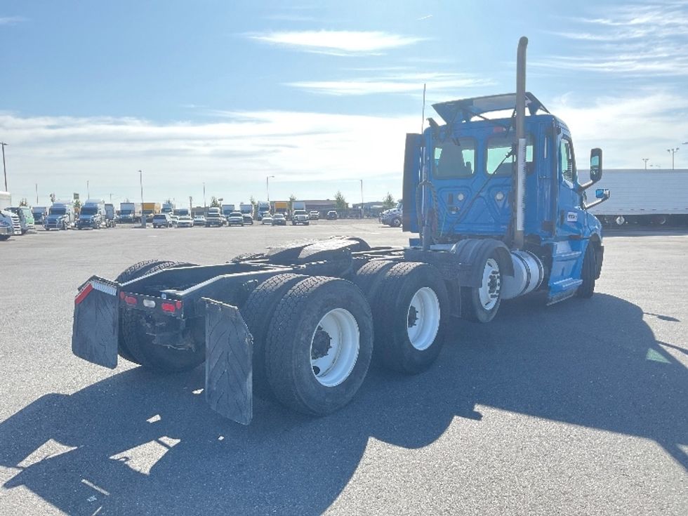 Day Cab Tractor-Heavy Duty Tractors-Freightliner-2020-T12684ST-Everett-WA-495,816\n\t\tmiles-$ 61,750 - Image 7