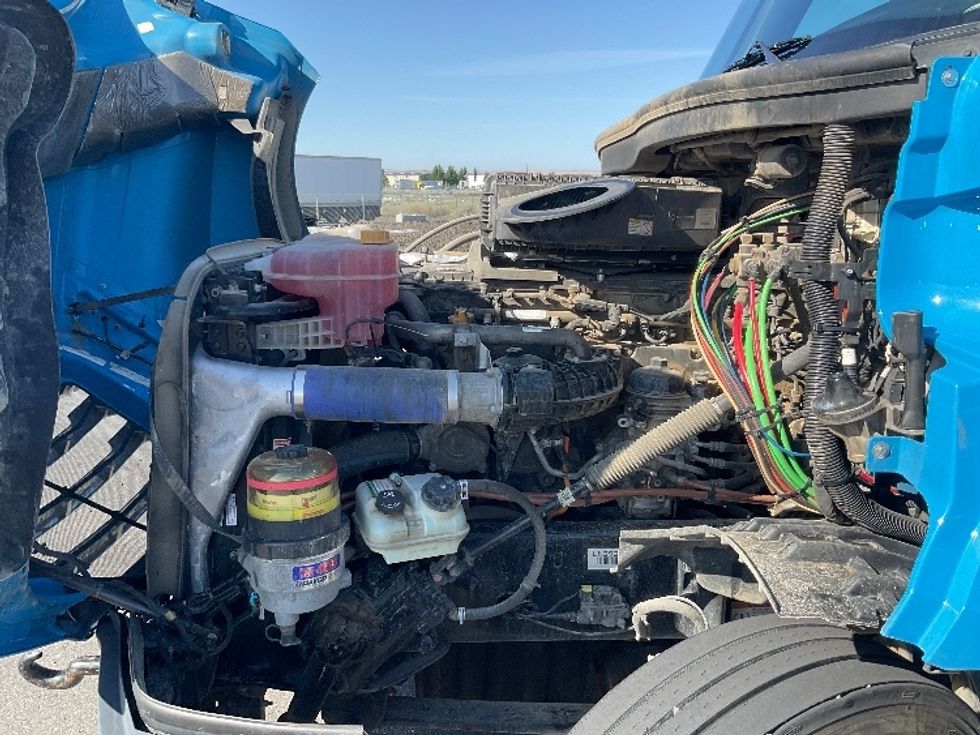 Day Cab Tractor-Heavy Duty Tractors-Freightliner-2020-T12684ST-Everett-WA-508,719\n\t\tmiles-$ 57,750 - Image 16