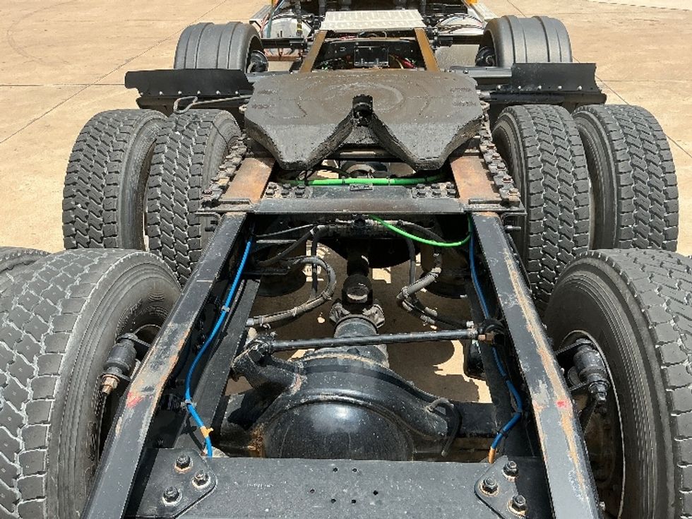 Day Cab Tractor-Heavy Duty Tractors-Freightliner-2020-T12684ST-Grand Prairie-TX-375,049\n\t\tmiles-$ 67,750 - Image 6