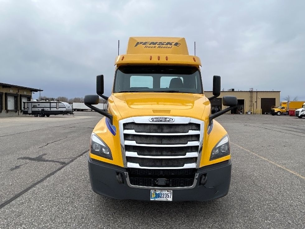 Day Cab Tractor-Heavy Duty Tractors-Freightliner-2020-T12684ST-Pasco-WA-347,596\n\t\tmiles-$ 72,250 - Image 2
