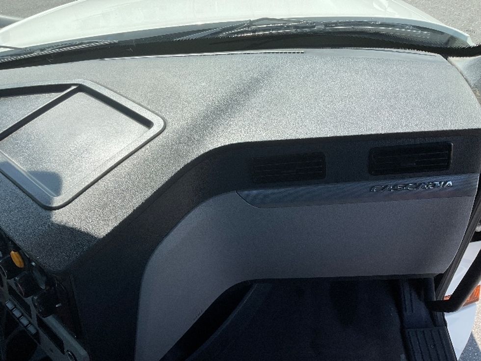 Day Cab Tractor-Heavy Duty Tractors-Freightliner-2020-T12684ST-Pasco-WA-409,772\n\t\tmiles-$ 70,750 - Image 13