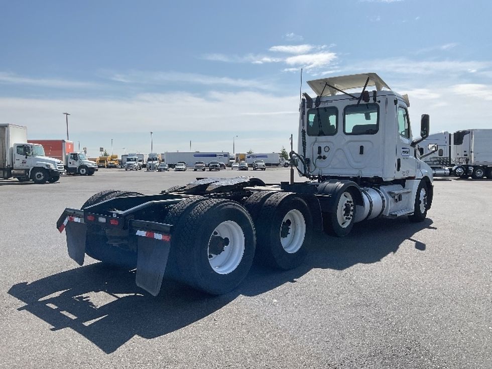 Day Cab Tractor-Heavy Duty Tractors-Freightliner-2020-T12684ST-Pasco-WA-409,772\n\t\tmiles-$ 70,750 - Image 7