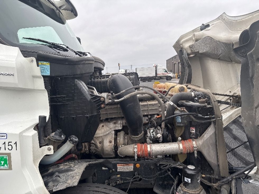 Day Cab Tractor-Heavy Duty Tractors-Freightliner-2020-T12684ST-Pasco-WA-422,057\n\t\tmiles-$ 65,000 - Image 15