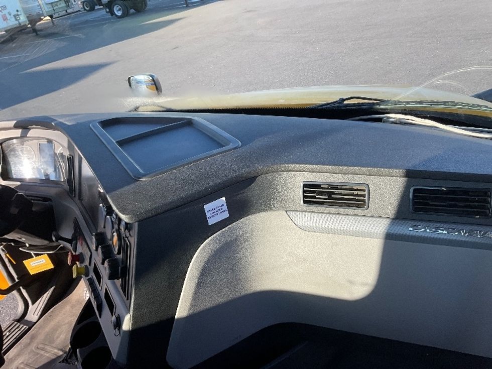 Day Cab Tractor-Heavy Duty Tractors-Freightliner-2020-T12684ST-Pasco-WA-450,677\n\t\tmiles-$ 65,250 - Image 13