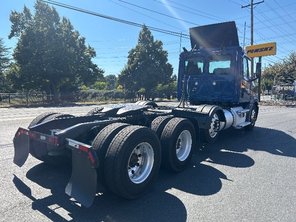 Day Cab Tractor-Heavy Duty Tractors-Freightliner-2020-T12684ST-Portland-OR-258,059\n\t\tmiles-$ 79,500 - Image 7