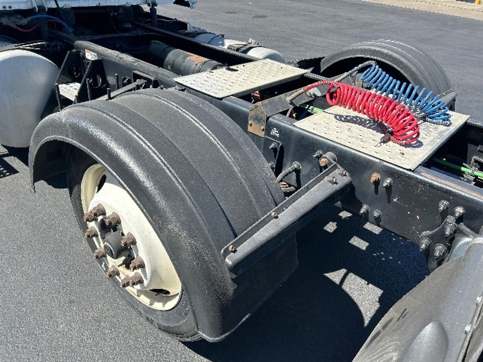 Day Cab Tractor-Heavy Duty Tractors-Freightliner-2020-T12684ST-Portland-OR-259,302\n\t\tmiles-$ 78,750 - Image 17