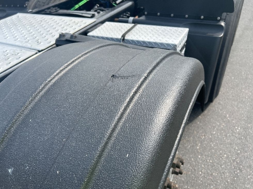 Day Cab Tractor-Heavy Duty Tractors-Freightliner-2020-T12684ST-Portland-OR-280,603\n\t\tmiles-$ 78,250 - Image 20