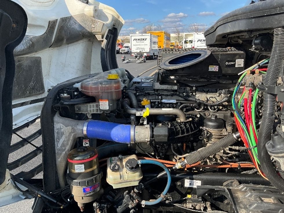 Day Cab Tractor-Heavy Duty Tractors-Freightliner-2020-T12684ST-Portland-OR-296,906\n\t\tmiles-$ 72,000 - Image 16