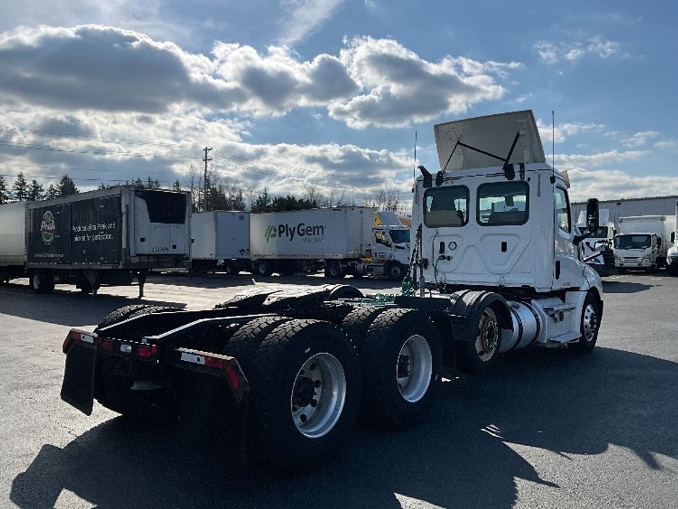 Day Cab Tractor-Heavy Duty Tractors-Freightliner-2020-T12684ST-Portland-OR-296,906\n\t\tmiles-$ 72,000 - Image 7