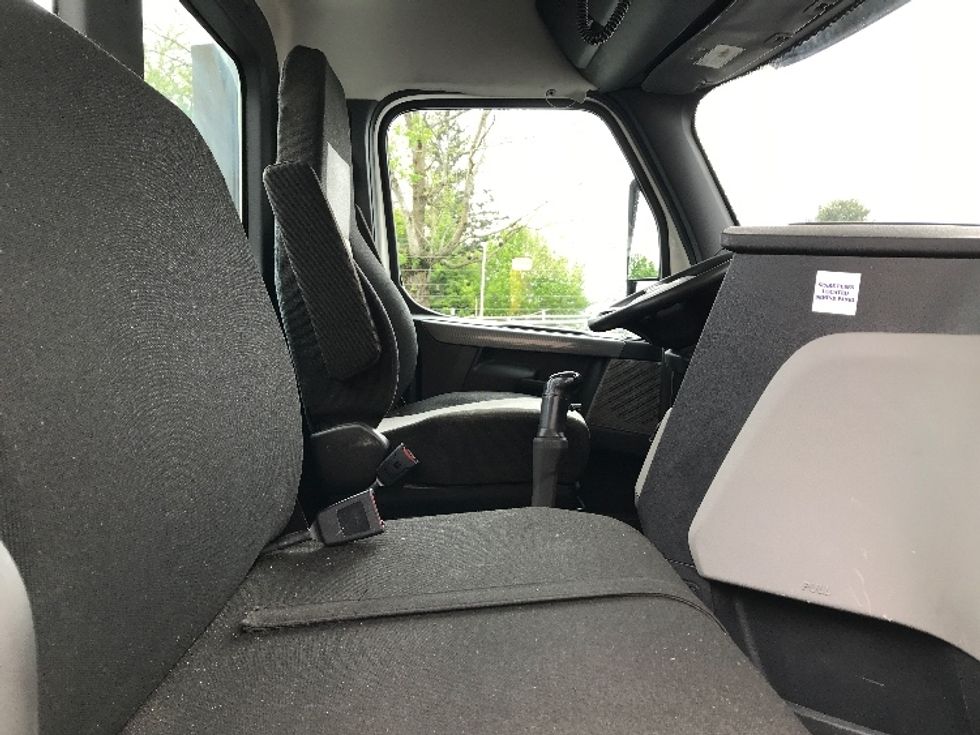 Day Cab Tractor-Heavy Duty Tractors-Freightliner-2020-T12684ST-Portland-OR-417,587\n\t\tmiles-$ 72,250 - Image 14