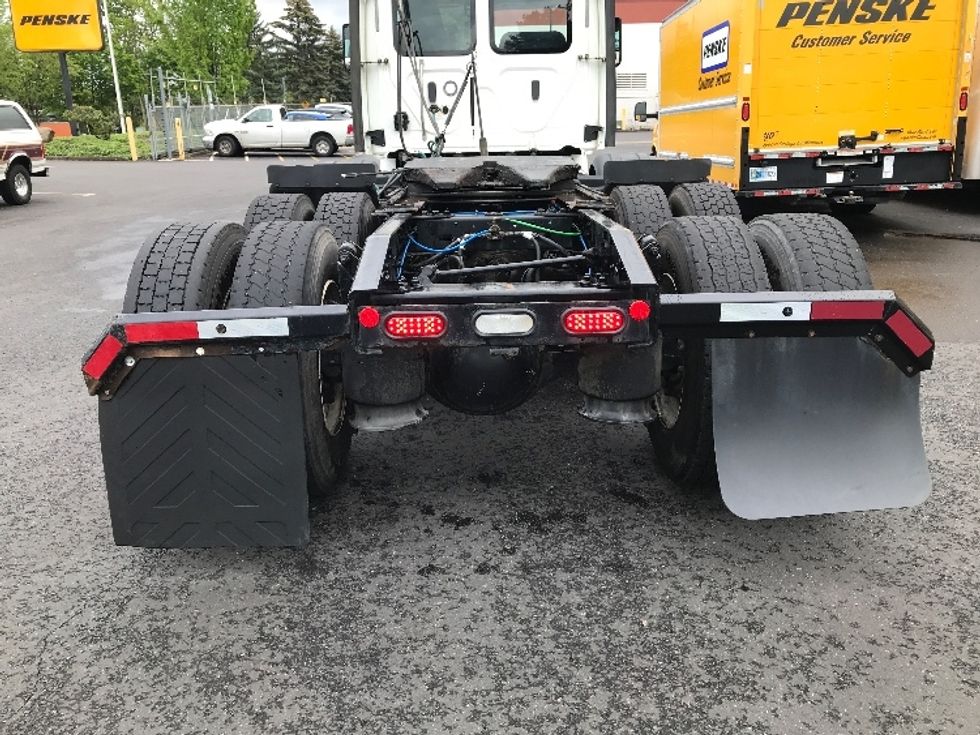 Day Cab Tractor-Heavy Duty Tractors-Freightliner-2020-T12684ST-Portland-OR-417,587\n\t\tmiles-$ 72,250 - Image 21