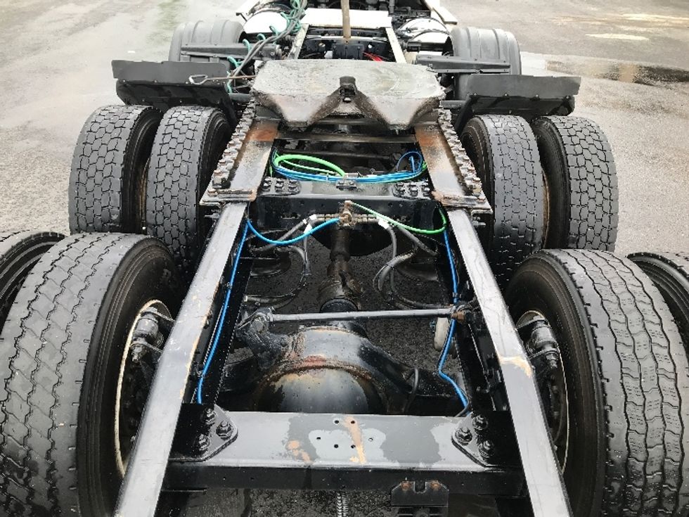 Day Cab Tractor-Heavy Duty Tractors-Freightliner-2020-T12684ST-Portland-OR-417,587\n\t\tmiles-$ 72,250 - Image 6