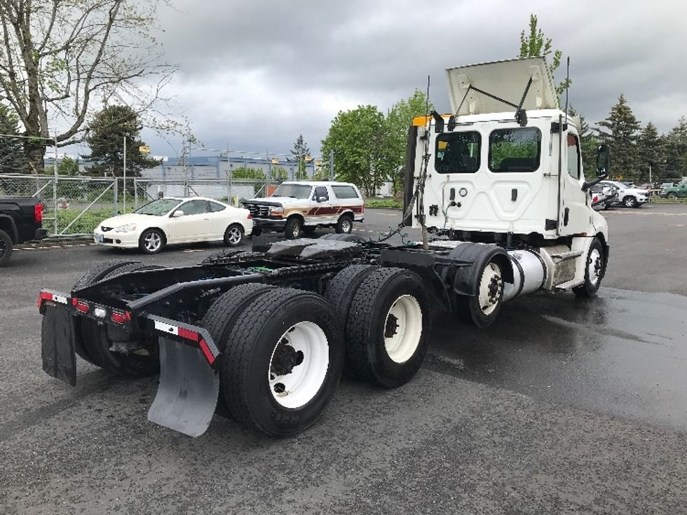 Day Cab Tractor-Heavy Duty Tractors-Freightliner-2020-T12684ST-Portland-OR-417,587\n\t\tmiles-$ 72,250 - Image 7