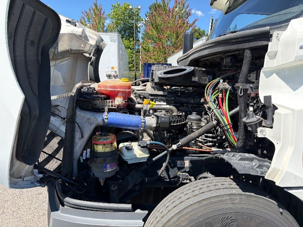 Day Cab Tractor-Heavy Duty Tractors-Freightliner-2020-T12684ST-Portland-OR-472,992\n\t\tmiles-$ 59,000 - Image 16