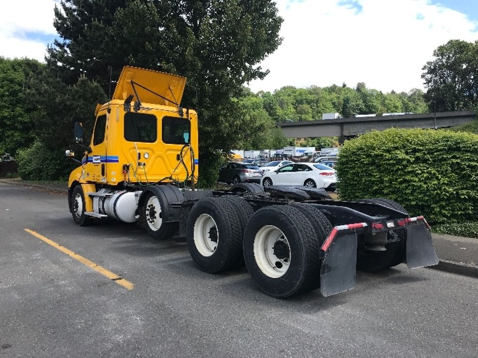 Day Cab Tractor-Heavy Duty Tractors-Freightliner-2020-T12684ST-Seattle-WA-391,770\n\t\tmiles-$ 67,250 - Image 5