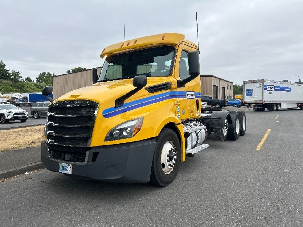 Day Cab Tractor-Heavy Duty Tractors-Freightliner-2020-T12684ST-Tacoma-WA-195,501\n\t\tmiles-$ 78,500 - Image 3