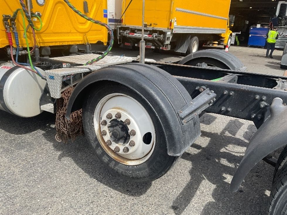 Day Cab Tractor-Heavy Duty Tractors-Freightliner-2020-T12684ST-Tacoma-WA-391,900\n\t\tmiles-$ 69,750 - Image 17