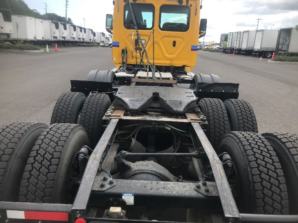 Day Cab Tractor-Heavy Duty Tractors-Freightliner-2020-T12684ST-Tacoma-WA-411,142\n\t\tmiles-$ 66,000 - Image 6