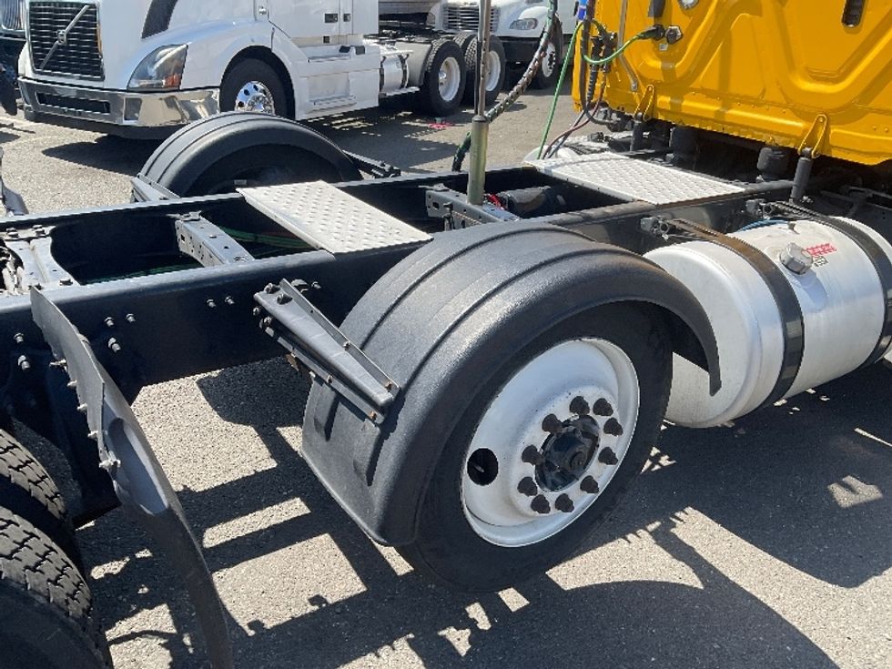 Day Cab Tractor-Heavy Duty Tractors-Freightliner-2020-T12684ST-Tacoma-WA-442,216\n\t\tmiles-$ 63,500 - Image 18