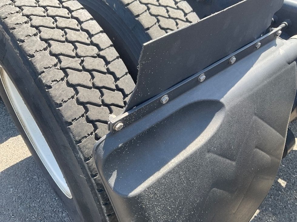 Day Cab Tractor-Heavy Duty Tractors-Freightliner-2020-T12684ST-Tacoma-WA-442,216\n\t\tmiles-$ 63,500 - Image 19