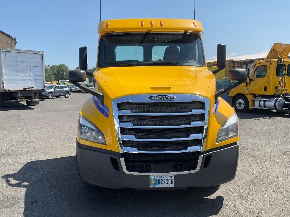 Day Cab Tractor-Heavy Duty Tractors-Freightliner-2020-T12684ST-Tacoma-WA-442,216\n\t\tmiles-$ 63,500 - Image 2