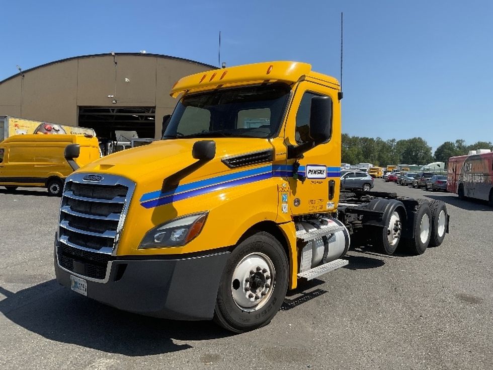 Day Cab Tractor-Heavy Duty Tractors-Freightliner-2020-T12684ST-Tacoma-WA-442,216\n\t\tmiles-$ 63,500 - Image 3