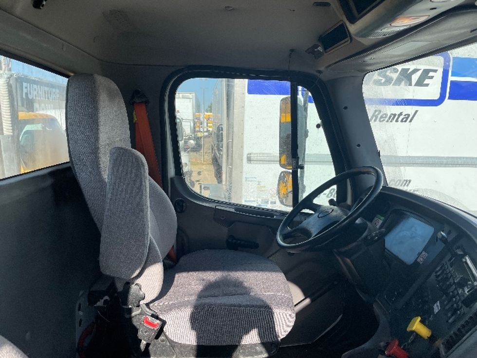 Day Cab Tractor-Heavy Duty Tractors-Freightliner-2021-114SD-Austin-TX-397,364\n\t\tmiles-$ 60,250 - Image 14
