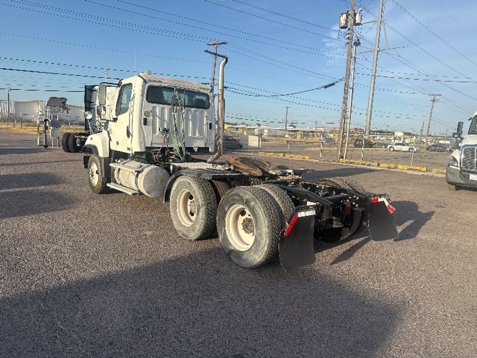 Day Cab Tractor-Heavy Duty Tractors-Freightliner-2021-114SD-Dallas-TX-404,455\n\t\tmiles-$ 59,750 - Image 5