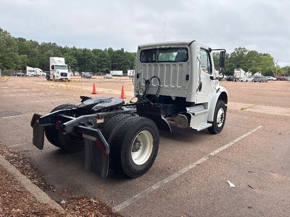 Day Cab Tractor-Heavy Duty Tractors-Freightliner-2021-M2-Jackson-MS-100,570\n\t\tmiles-$ 66,250 - Image 6