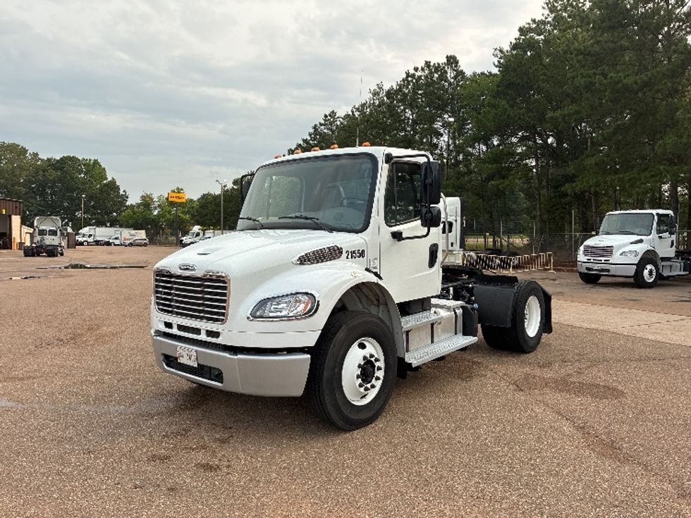 Day Cab Tractor-Heavy Duty Tractors-Freightliner-2021-M2-Jackson-MS-115,740\n\t\tmiles-$ 65,250 - Image 3