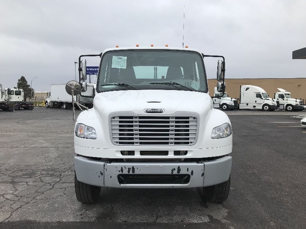 Day Cab Tractor-Heavy Duty Tractors-Freightliner-2021-M2-Kansas City-MO-124,144\n\t\tmiles-$ 62,750 - Image 2
