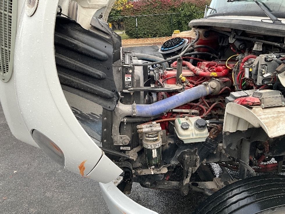 Day Cab Tractor-Heavy Duty Tractors-Freightliner-2021-M2-Springfield-MO-100,197\n\t\tmiles-$ 69,500 - Image 16