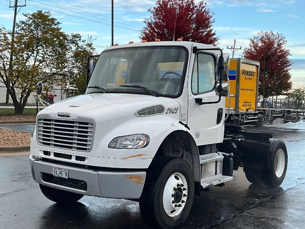 Day Cab Tractor-Heavy Duty Tractors-Freightliner-2021-M2-Springfield-MO-100,197\n\t\tmiles-$ 69,500 - Image 3