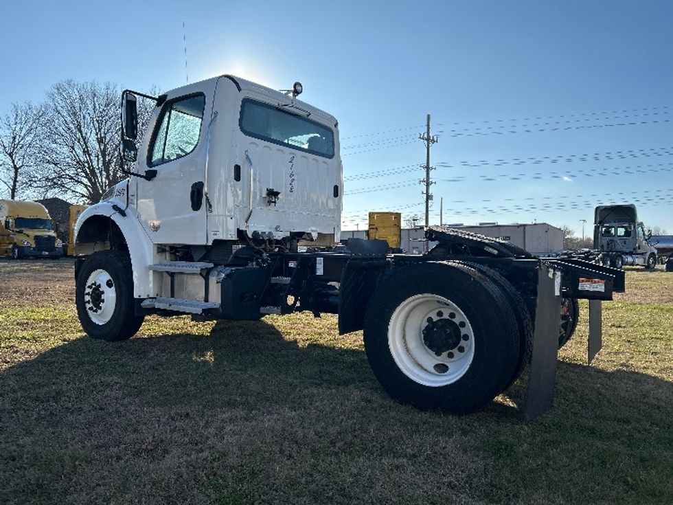 Day Cab Tractor-Heavy Duty Tractors-Freightliner-2021-M2-Springfield-MO-100,197\n\t\tmiles-$ 69,500 - Image 5