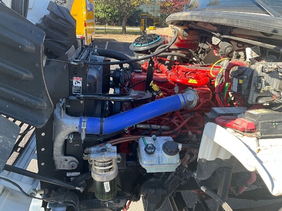 Day Cab Tractor-Heavy Duty Tractors-Freightliner-2021-M2-Springfield-MO-92,576\n\t\tmiles-$ 70,250 - Image 16