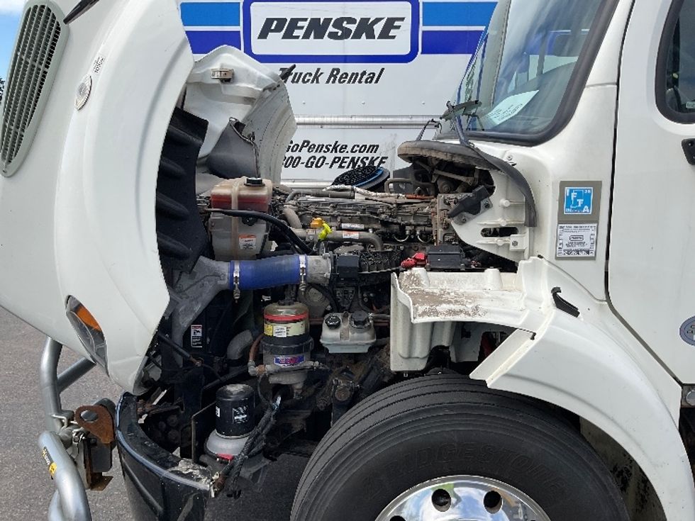 Day Cab Tractor-Heavy Duty Tractors-Freightliner-2021-M211242S-Rochester-NY-167,468\n\t\tmiles-$ 41,750 - Image 16