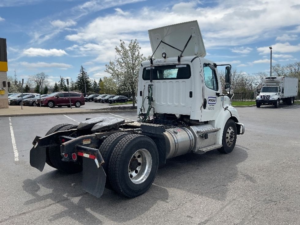 Day Cab Tractor-Heavy Duty Tractors-Freightliner-2021-M211242S-Rochester-NY-167,468\n\t\tmiles-$ 41,750 - Image 7