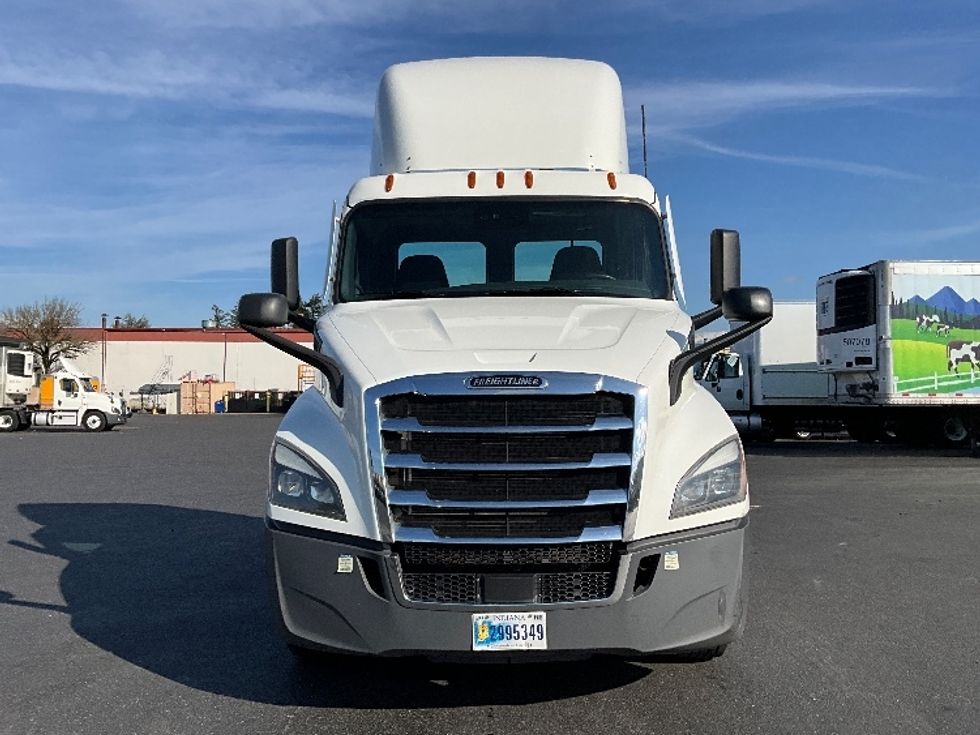Day Cab Tractor-Heavy Duty Tractors-Freightliner-2021-T11642ST-Clackamas-OR-326,294\n\t\tmiles-$ 50,750 - Image 2