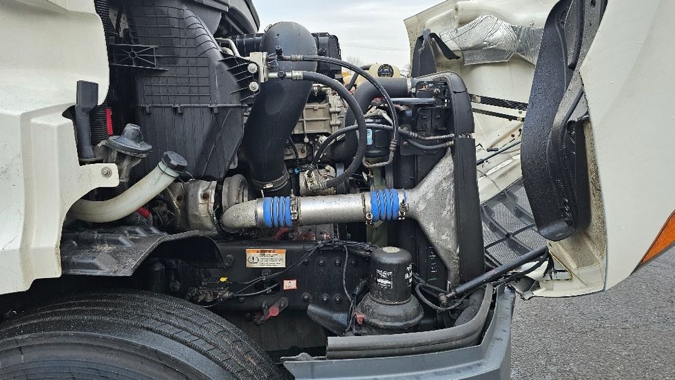 Day Cab Tractor-Heavy Duty Tractors-Freightliner-2021-T11642ST-Dayton-NJ-142,971\n\t\tmiles-$ 56,750 - Image 15