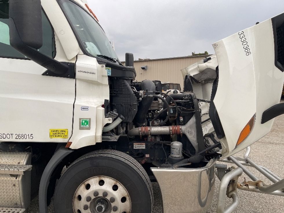 Day Cab Tractor-Heavy Duty Tractors-Freightliner-2021-T11642ST-Elkhart-IN-542,657\n\t\tmiles-$ 34,750 - Image 15