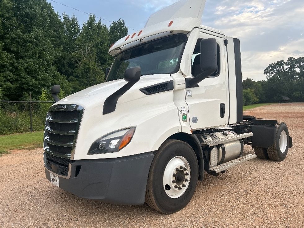 Day Cab Tractor-Heavy Duty Tractors-Freightliner-2021-T11642ST-Fort Worth-TX-282,811\n\t\tmiles-$ 54,000 - Image 3