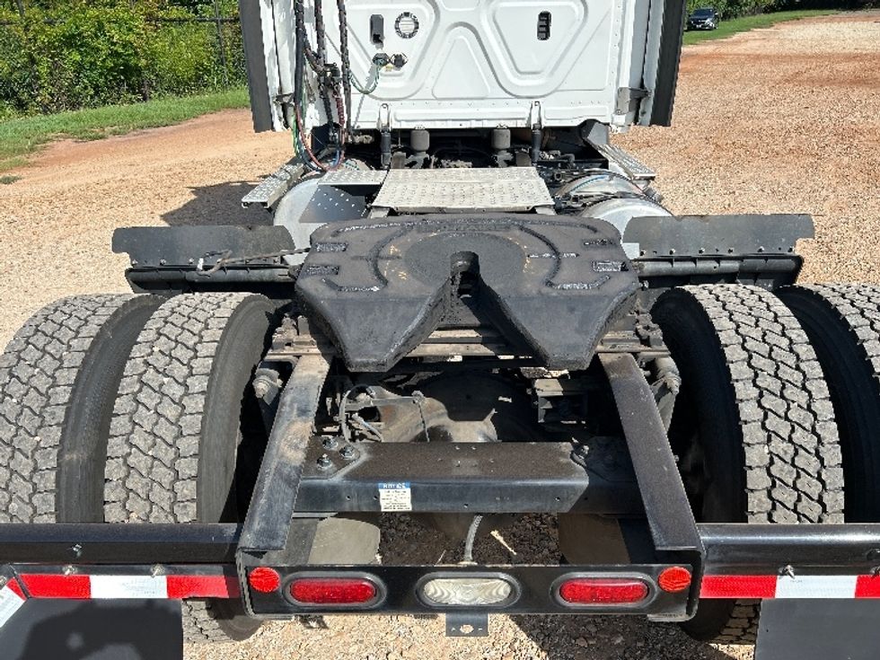 Day Cab Tractor-Heavy Duty Tractors-Freightliner-2021-T11642ST-Fort Worth-TX-282,811\n\t\tmiles-$ 54,000 - Image 6