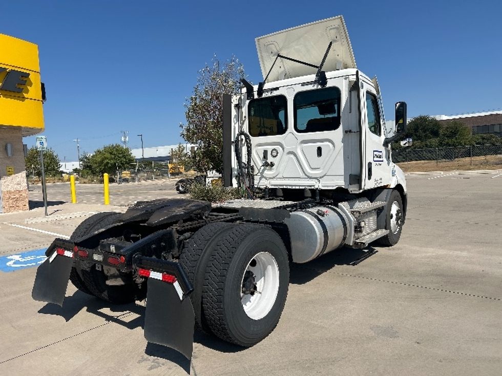 Day Cab Tractor-Heavy Duty Tractors-Freightliner-2021-T11642ST-Fort Worth-TX-282,811\n\t\tmiles-$ 54,000 - Image 7