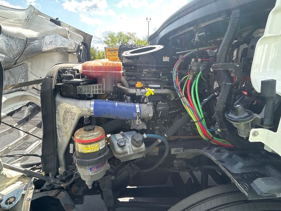 Day Cab Tractor-Heavy Duty Tractors-Freightliner-2021-T11642ST-Indianapolis-IN-551,034\n\t\tmiles-$ 34,000 - Image 16
