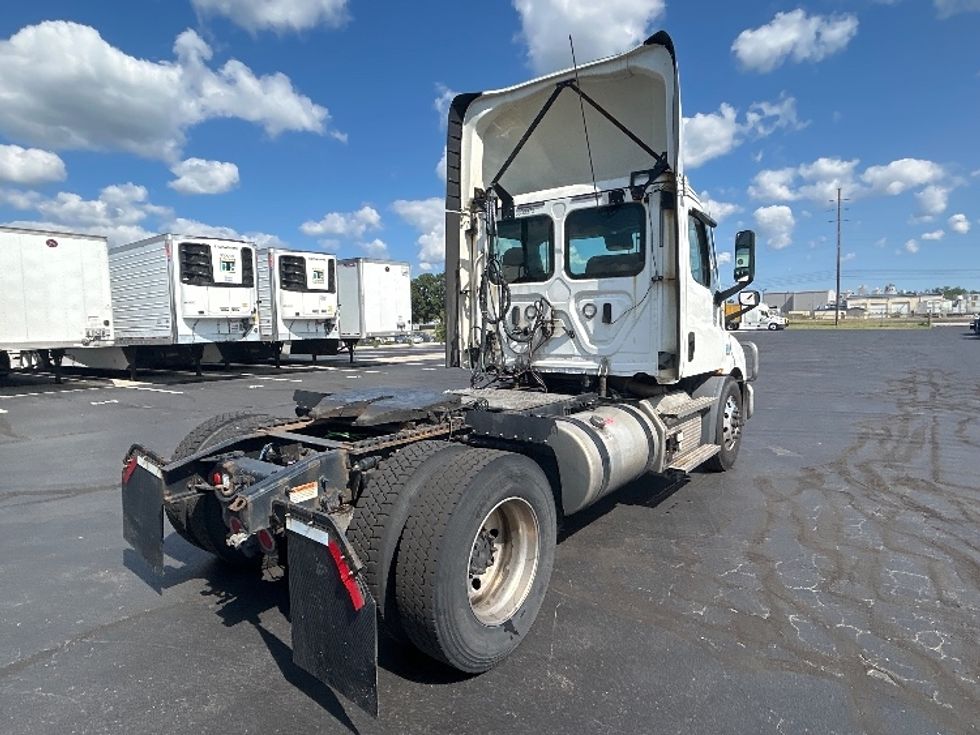 Day Cab Tractor-Heavy Duty Tractors-Freightliner-2021-T11642ST-Indianapolis-IN-551,034\n\t\tmiles-$ 34,000 - Image 7