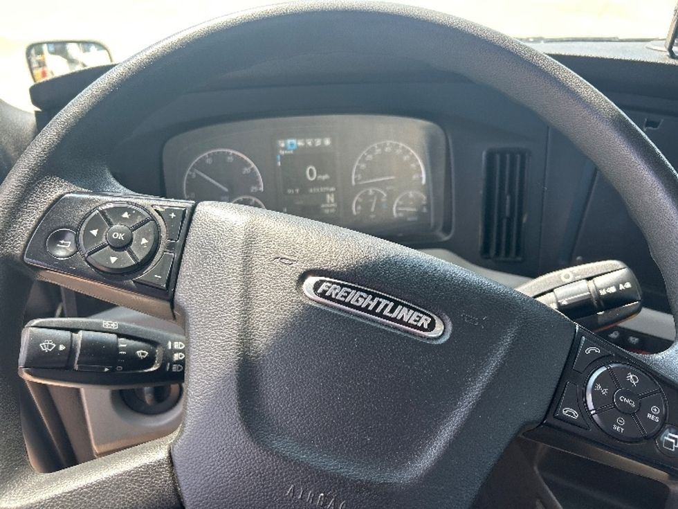 Day Cab Tractor-Heavy Duty Tractors-Freightliner-2021-T11642ST-Indianapolis-IN-633,302\n\t\tmiles-$ 27,750 - Image 11