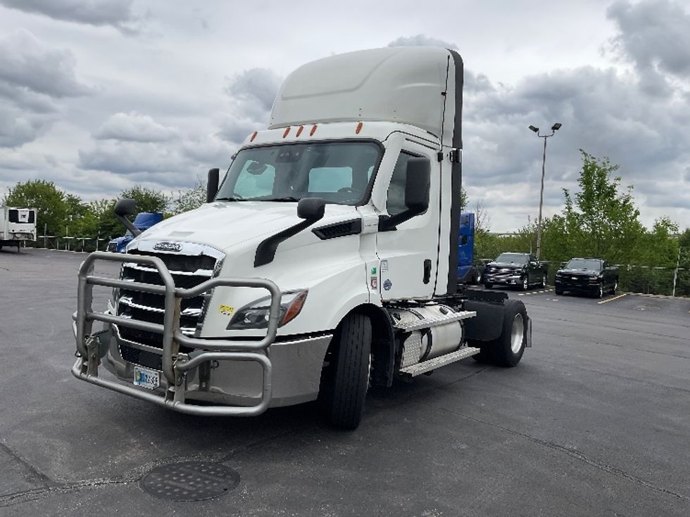 Day Cab Tractor-Heavy Duty Tractors-Freightliner-2021-T11642ST-Indianapolis-IN-665,916\n\t\tmiles-$ 27,750 - Image 3
