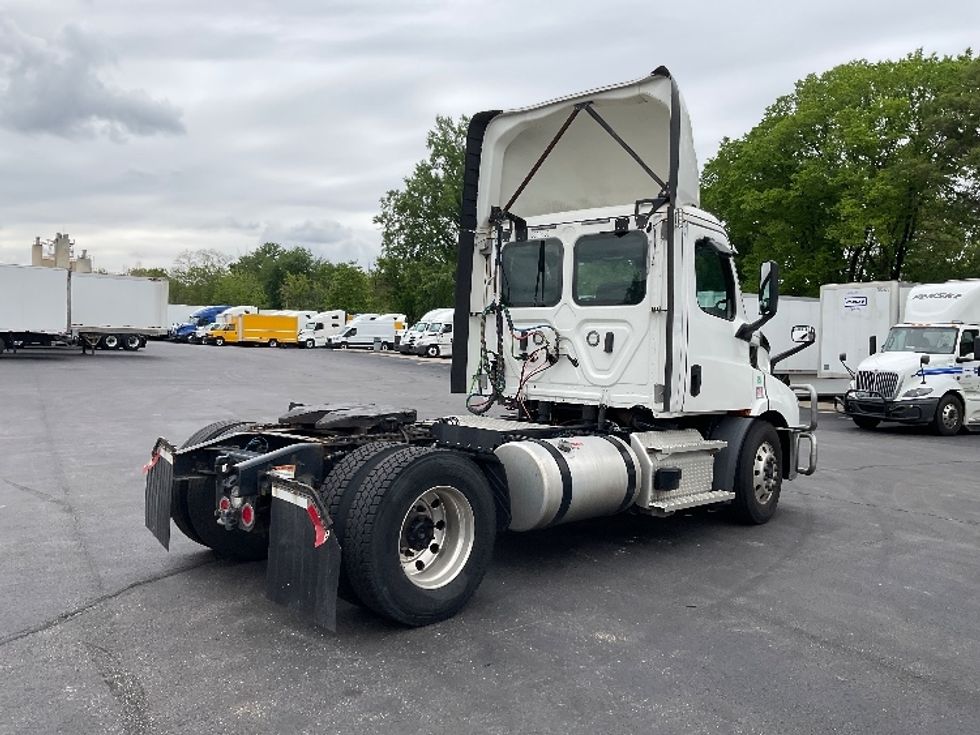 Day Cab Tractor-Heavy Duty Tractors-Freightliner-2021-T11642ST-Indianapolis-IN-665,916\n\t\tmiles-$ 27,750 - Image 7